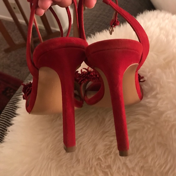 Red fringe Banana Republic stilettos - Picture 4 of 8